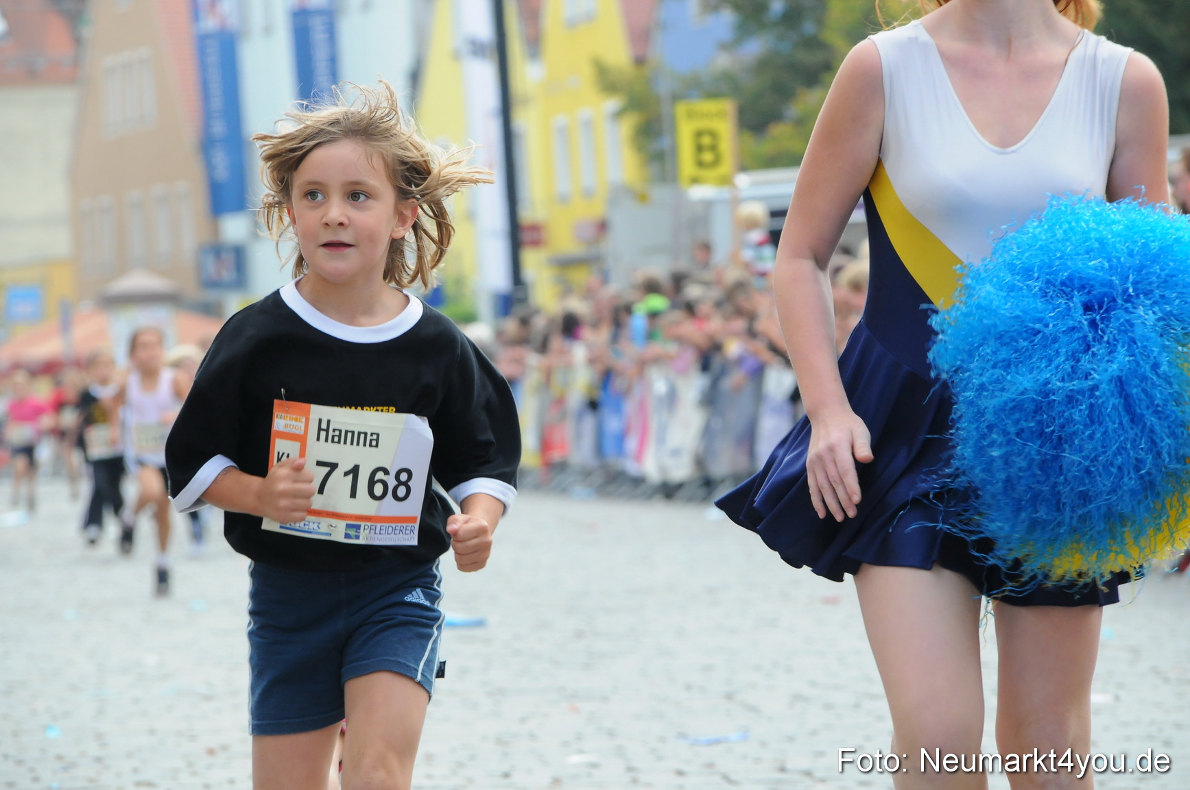 0006 Stadtlauf Neumarkt Bambinilaeufe 200909